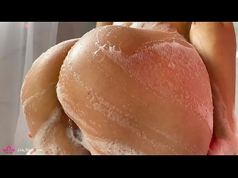 ❤️ Brunetka masturbira pičko z vibratorjem do intenzivnega orgazma pod tušem Porno vk na sl.porncomixone.ru ❌