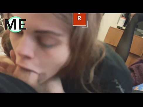 ❤️ Grlo kurac, raztrgane hlačne nogavice in raztrgane pete lepo spoznati Porno vk na sl.porncomixone.ru ❌